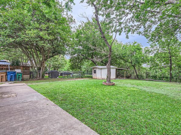 1313 Perez ST, Austin TX 78721