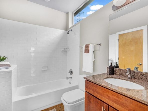 5325 Sendero Hills PKWY, Austin TX 78724