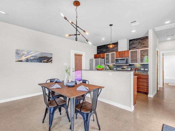 5325 Sendero Hills PKWY, Austin TX 78724