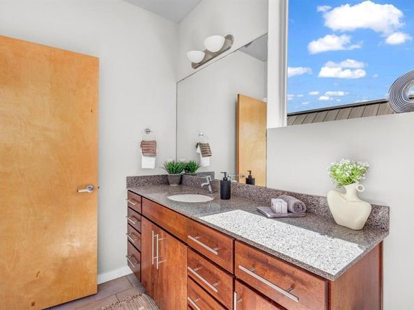 5325 Sendero Hills PKWY, Austin TX 78724