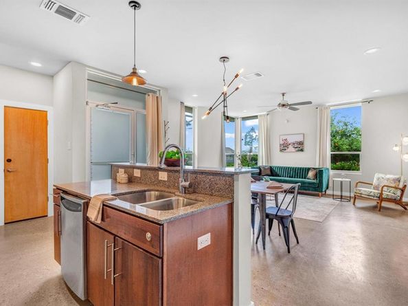 5325 Sendero Hills PKWY, Austin TX 78724