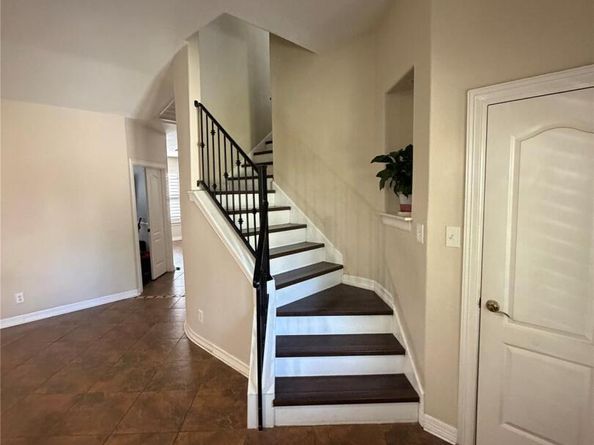 3200 Burks LN, Austin TX 78732