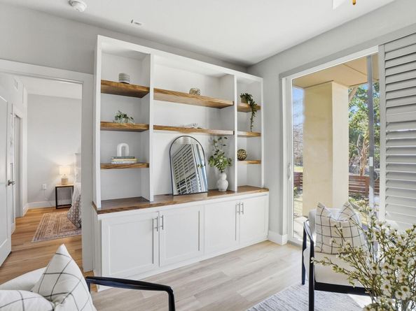 2805 Dulce LN 1002, Austin TX 78704