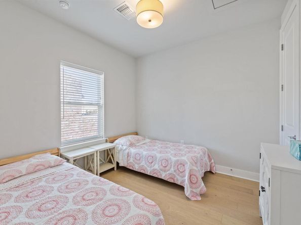 1301 Town Creek DR 2, Austin TX 78741
