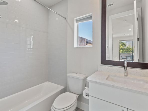 1301 Town Creek DR 2, Austin TX 78741
