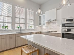 1301 Town Creek DR 2, Austin TX 78741