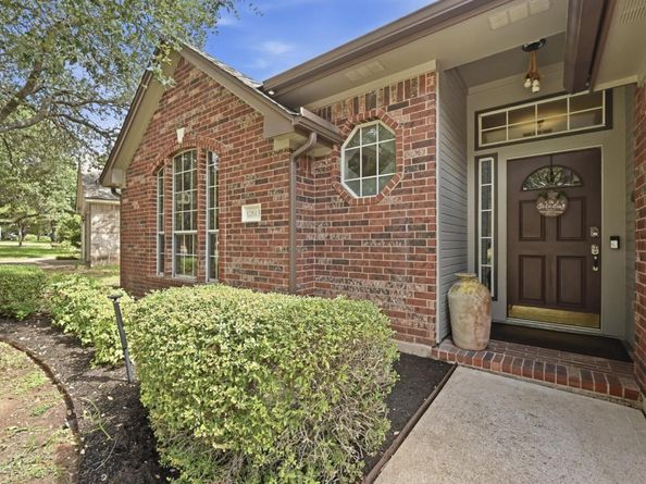 12613 Picket Rope LN, Austin TX 78727