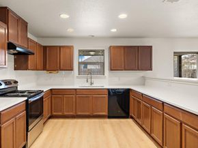 924 Oatmeal DR, Pflugerville TX 78660