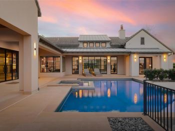 4717 Peralta LN