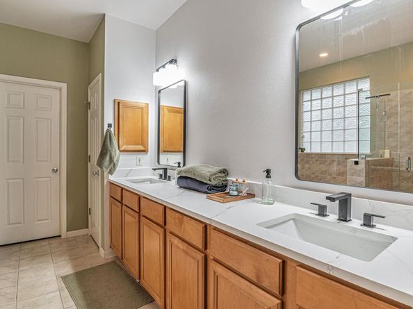 6419 Ira Ingram DR, Austin TX 78749