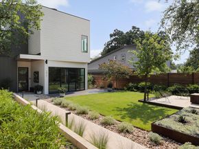 1911 E 10th ST, Austin TX 78702