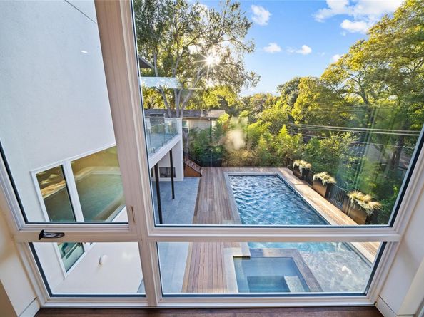 2904 Westhill DR, Austin TX 78704