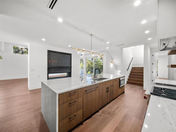 2904 Westhill DR, Austin TX 78704