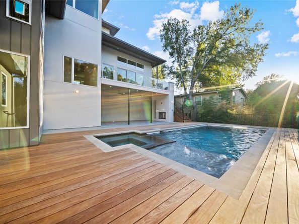 2904 Westhill DR, Austin TX 78704