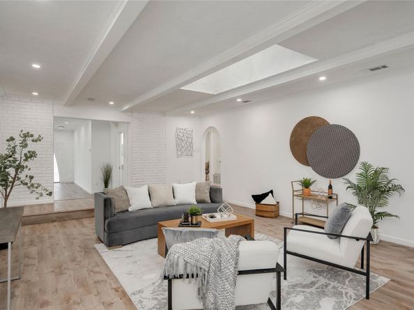 4202 N Hills DR, Austin TX 78731