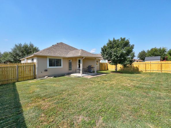 907 Flanagan DR, Leander TX 78641