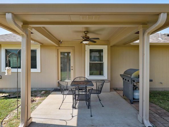 907 Flanagan DR, Leander TX 78641