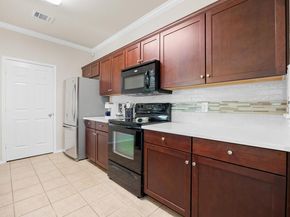 907 Flanagan DR, Leander TX 78641
