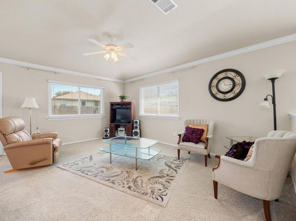 907 Flanagan DR, Leander TX 78641