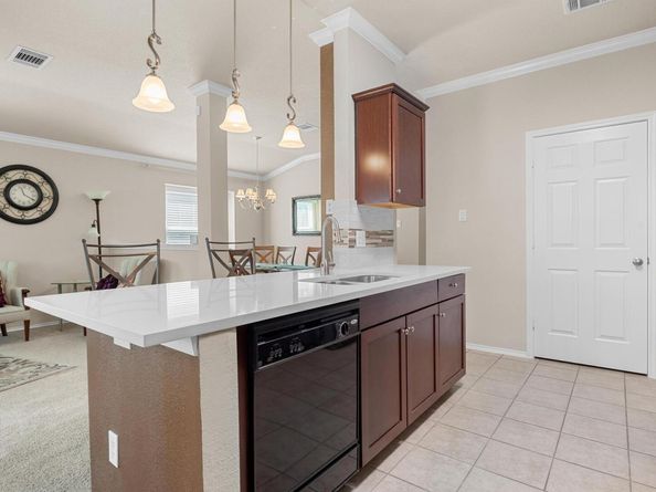 907 Flanagan DR, Leander TX 78641