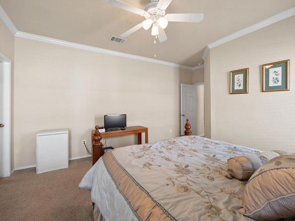 907 Flanagan DR, Leander TX 78641