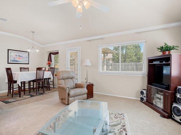 907 Flanagan DR, Leander TX 78641