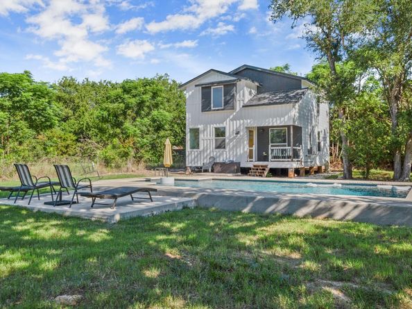 1315 W New Hope DR, Cedar Park TX 78613