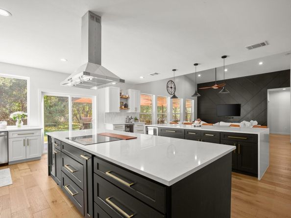 1315 W New Hope DR, Cedar Park TX 78613