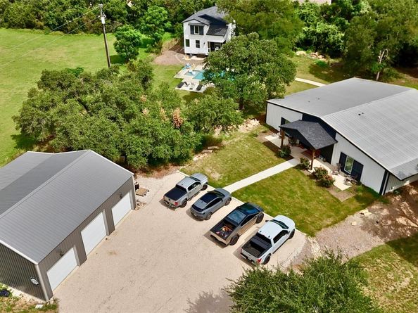 1315 W New Hope DR, Cedar Park TX 78613