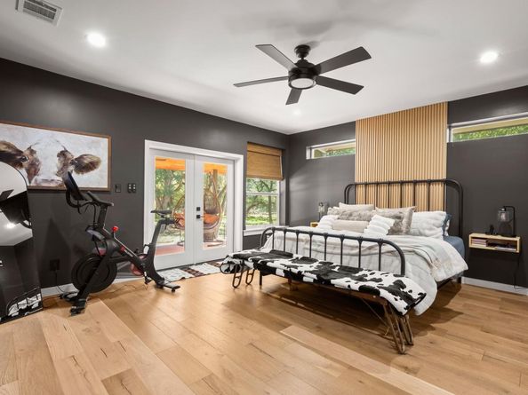 1315 W New Hope DR, Cedar Park TX 78613