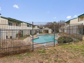 6718 Silvermine DR 704, Austin TX 78736