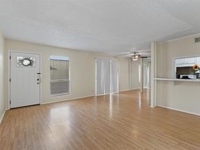 6718 Silvermine DR 704, Austin TX 78736