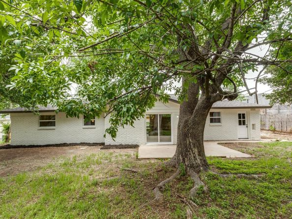5711 Wellington DR, Austin TX 78723