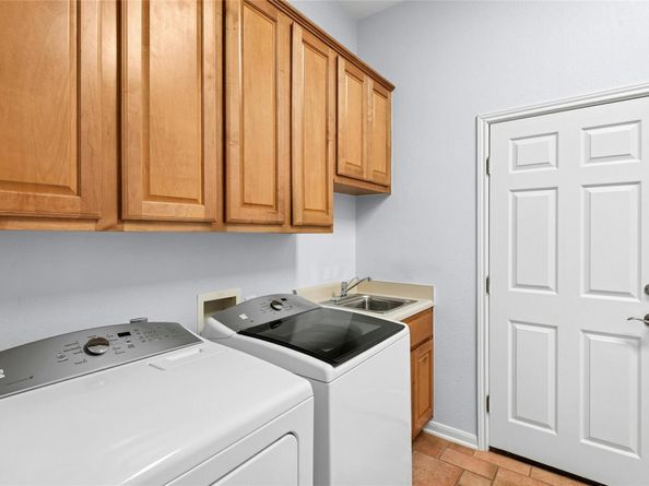 111 Yaupon LN, Georgetown TX 78633