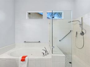 111 Yaupon LN, Georgetown TX 78633
