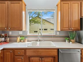 111 Yaupon LN, Georgetown TX 78633
