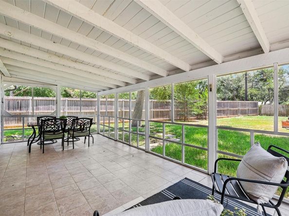9201 Norchester CT, Austin TX 78729