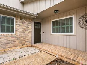 11121 Pinehurst DR D, Austin TX 78747