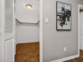 11121 Pinehurst DR D, Austin TX 78747