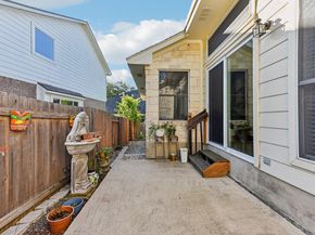 8909 Lomita Verde CT, Austin TX 78749