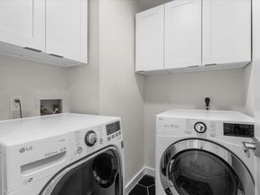 6437 Old Harbor LN, Austin TX 78739