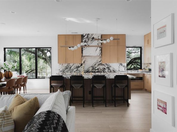 3501 Balcones DR, Austin TX 78731