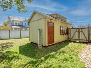 914 Bret LN, Austin TX 78721