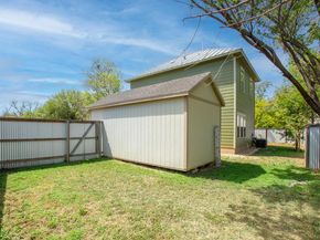 914 Bret LN, Austin TX 78721
