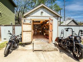 914 Bret LN, Austin TX 78721