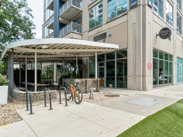 54 Rainey ST 1018, Austin TX 78701
