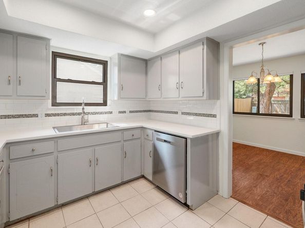 12114 Scissortail DR, Austin TX 78750