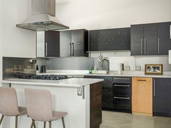 2202 Garden ST B, Austin TX 78702