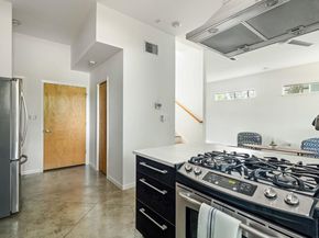 2202 Garden ST B, Austin TX 78702