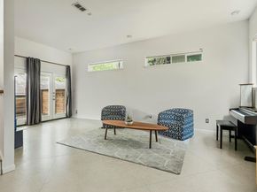 2202 Garden ST B, Austin TX 78702